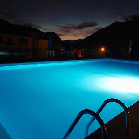 Valsassina Rent Apartment Introbio Екстериор снимка